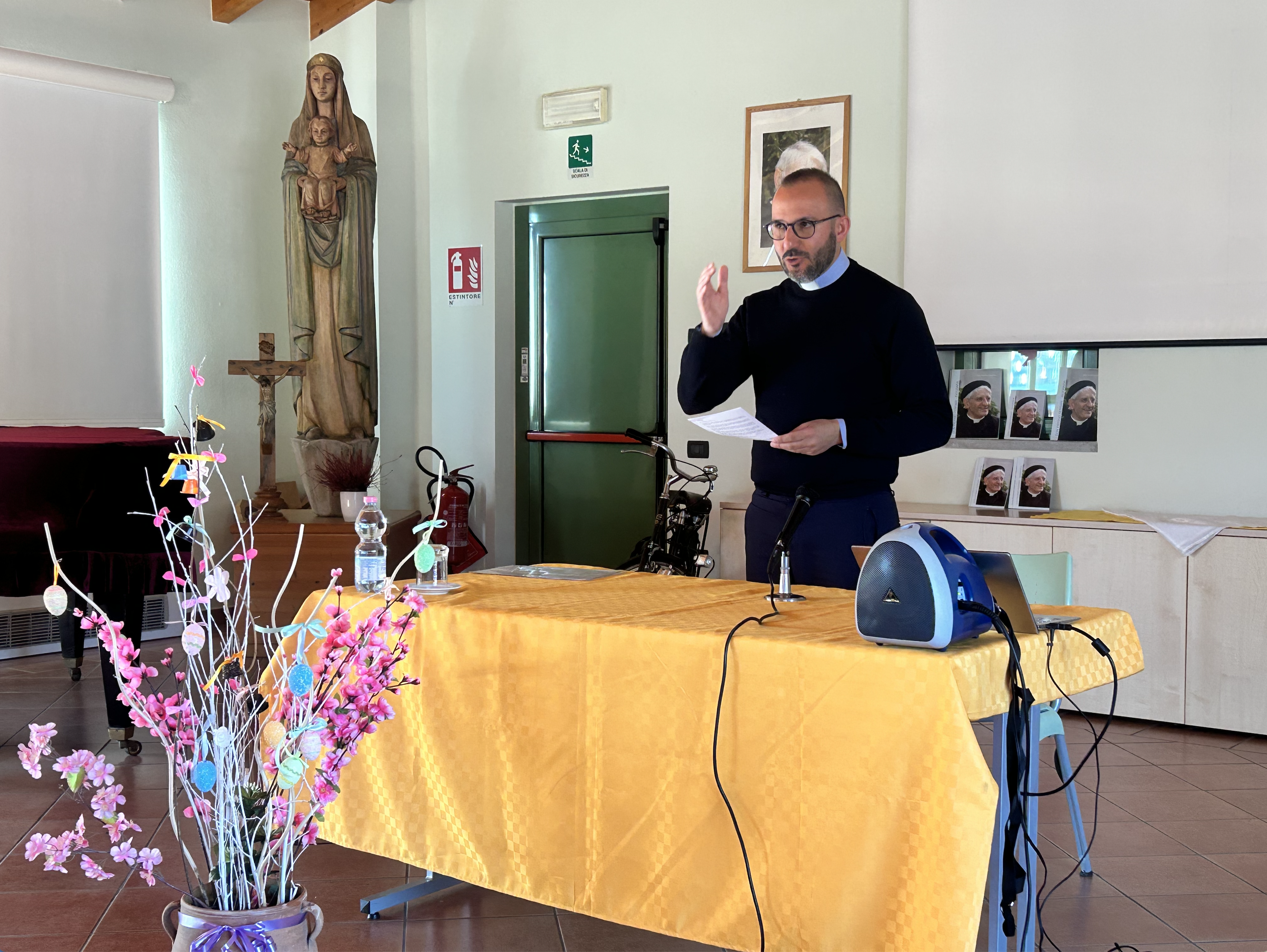 Passi, sguardi e fede: insieme, ognuno con il suo ritmo